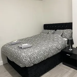Bvapartments-queengate 3 Apartment