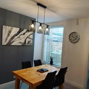 https://the-stone-house-ii.hotelsin-nottingham.com